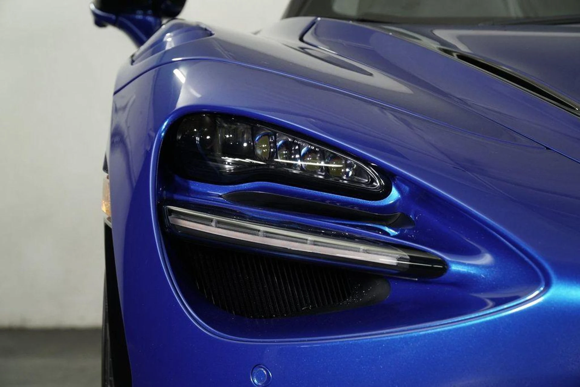 mph001_3208623769_k_Pe8_T_Qm_Un_O_Bu9_C8_IW_Lh_F_Xi_Ciqzg_f22e4eef42