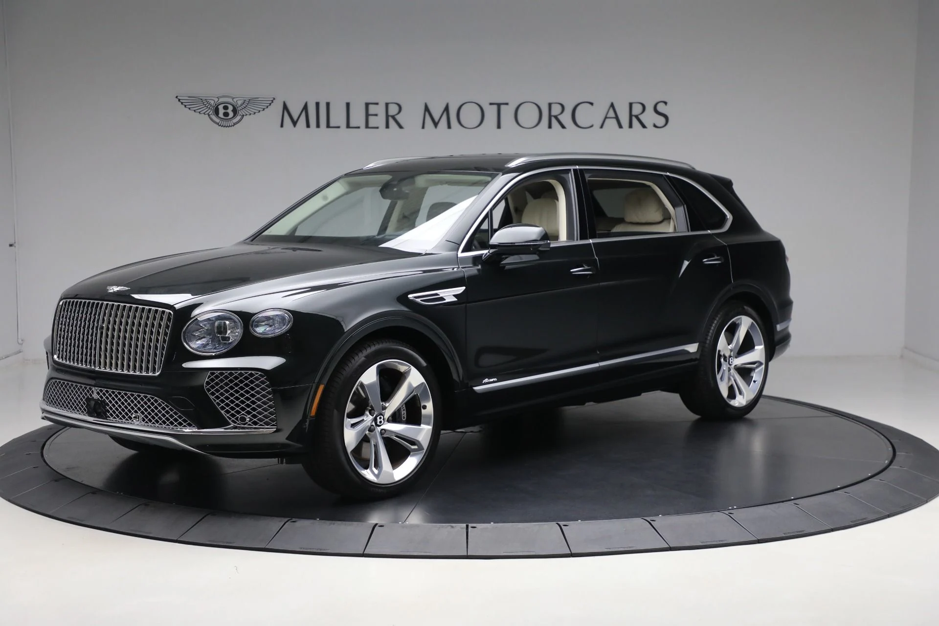 mph001_3215509362_Used_2024_Bentley_Bentayga_EWB_Azure_V8_d1f0379ead