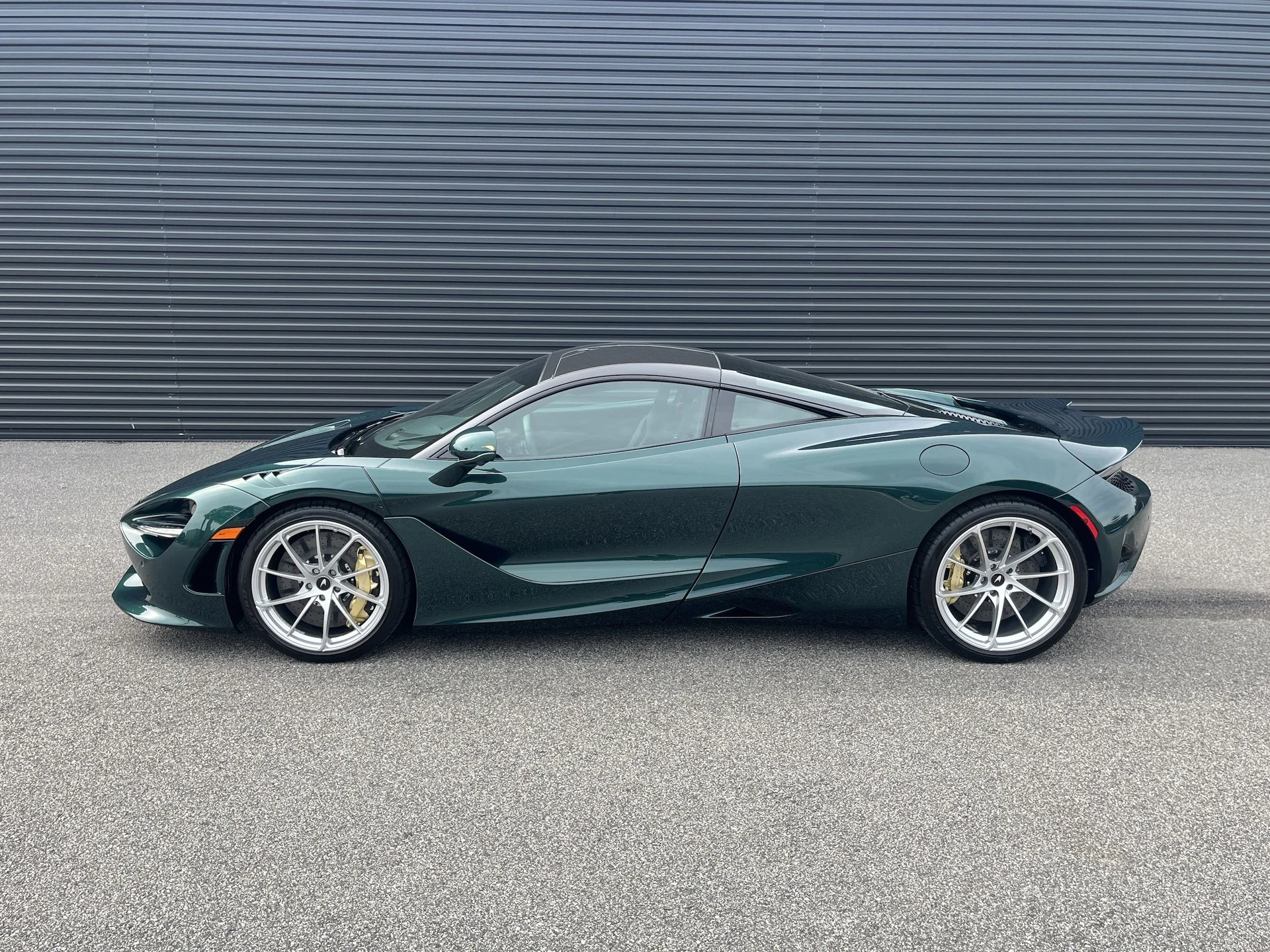 mph001_3215528749_564a8d83523bba919ac6d188c213b749x_8c7893a3e8