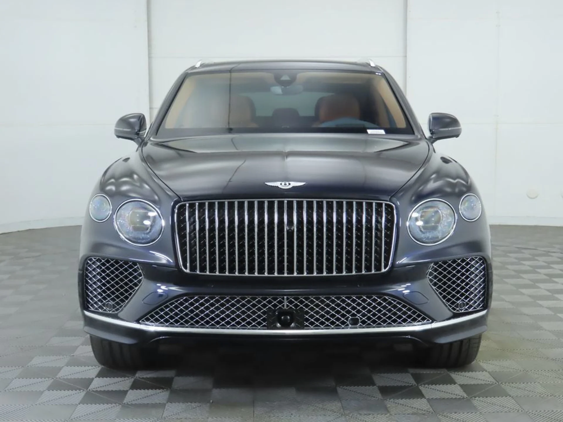 mph001_3226839554_new_2025_bentley_bentayga_v8awd_8119_22910535_2_1024_42e0906d26