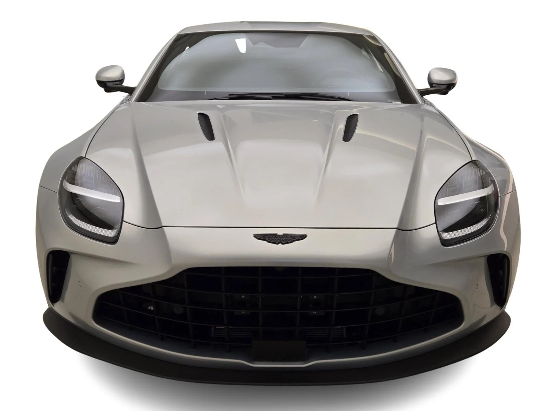 mph001_3250805857_New_2025_Aston_Martin_Vantage_1756012716_b5b29b7b54