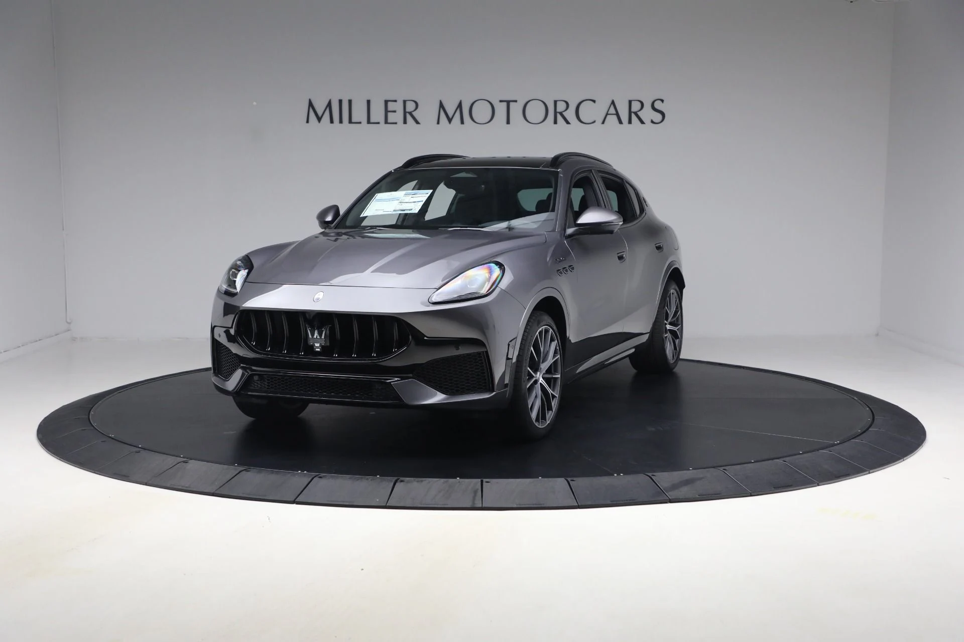 mph001_3255201381_New_2027_Maserati_Grecale_Modena_V6_1791832565_661d2df9be