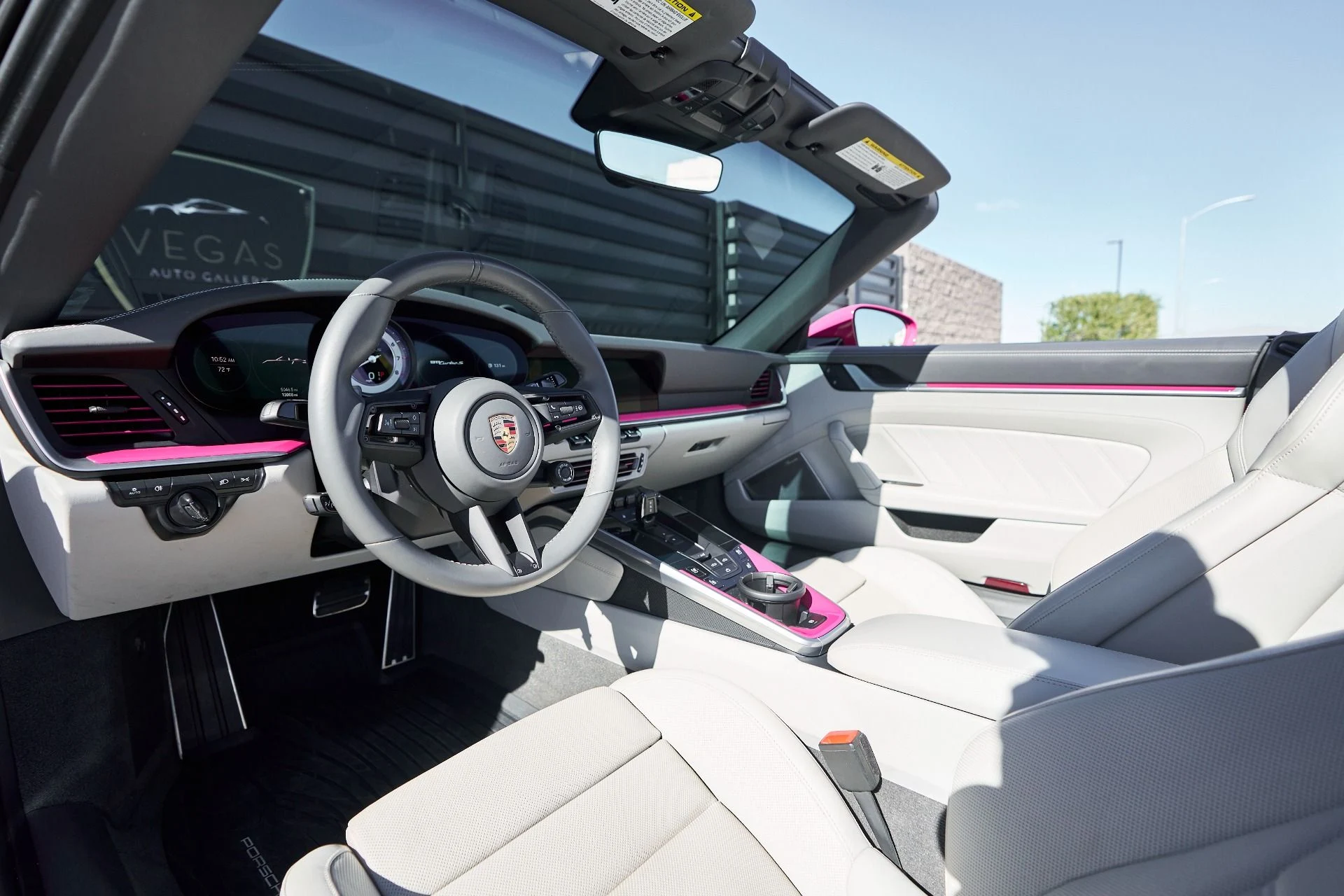 mph001_326575691_Used_2023_Porsche_911_Turbo_1762568101_54bc48ab42