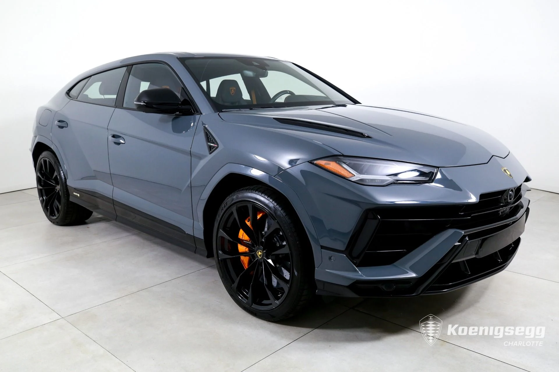 mph001_3271034225_Used_2024_Lamborghini_Urus_S_1761085057_5d6022f5bd