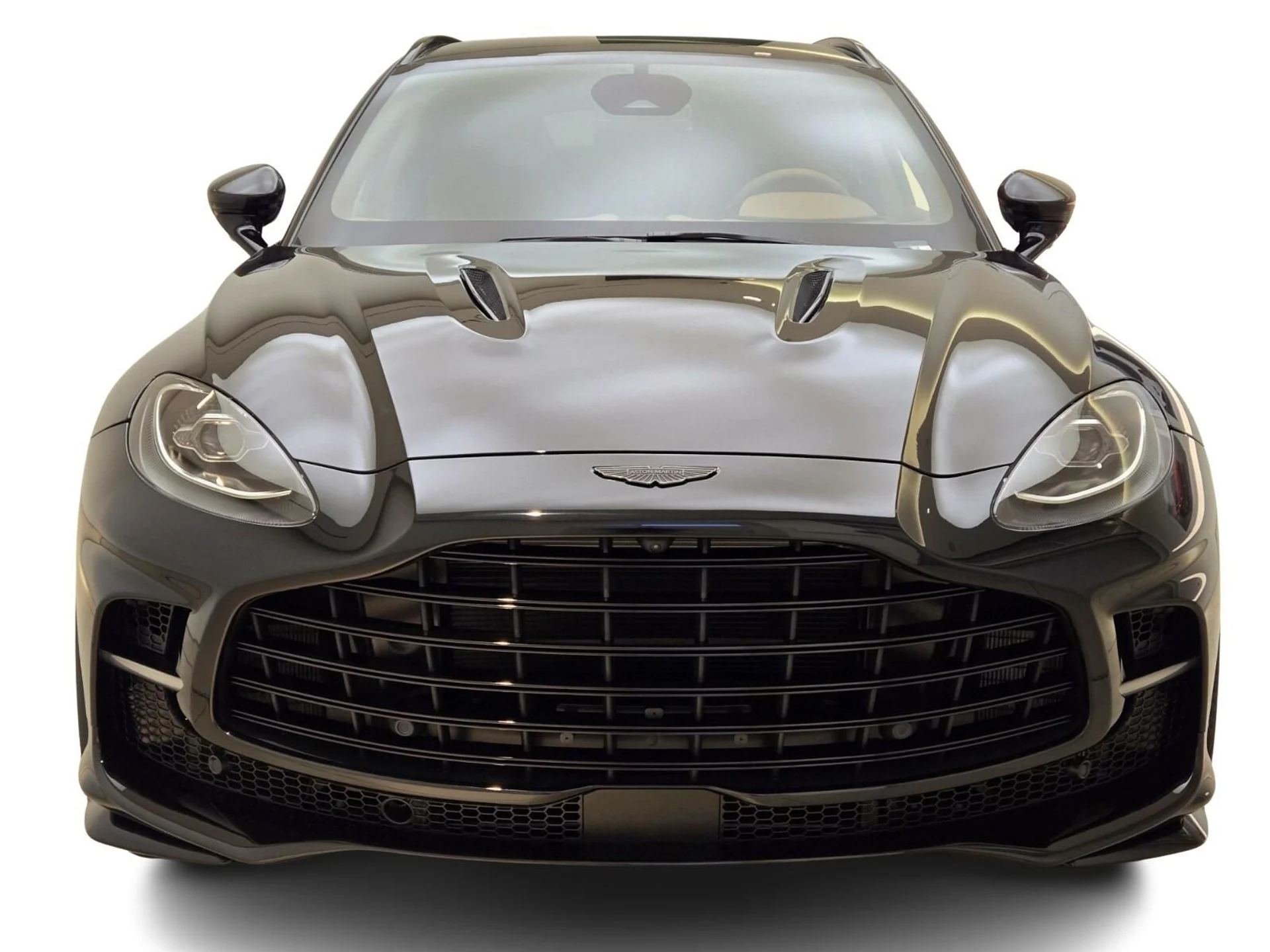 mph001_3271984772_New_2026_Aston_Martin_DBX_707_1761716881_8e8d1380e3