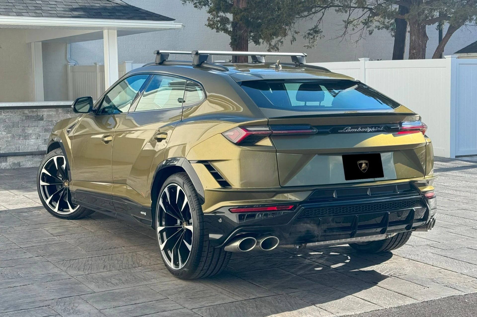mph001_3281461412_Used_2024_Lamborghini_Urus_S_1738172756_3d65716e87