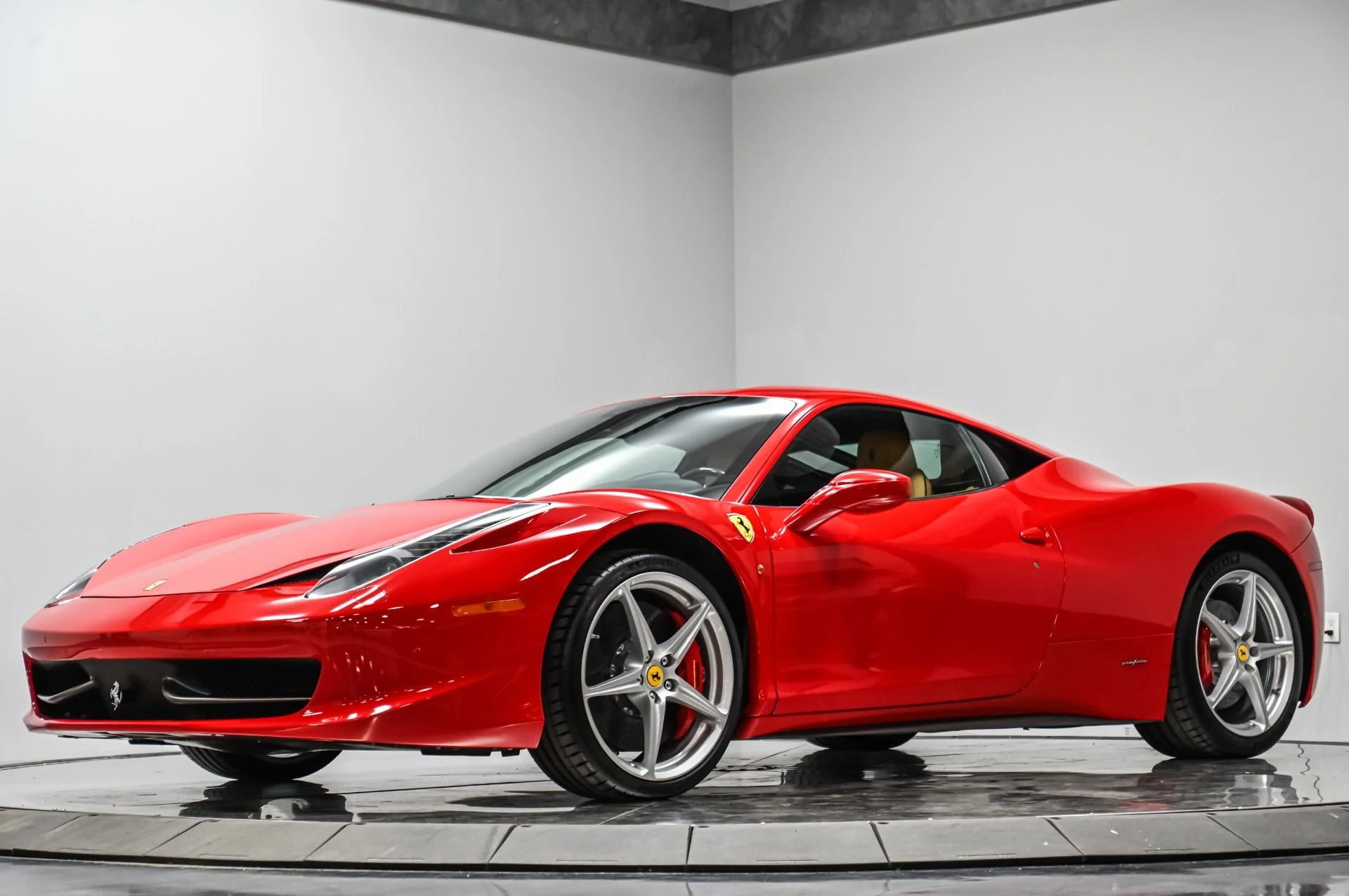 mph001_328644685_Used_2013_Ferrari_458_Italia_1755017599_7ba9428a43