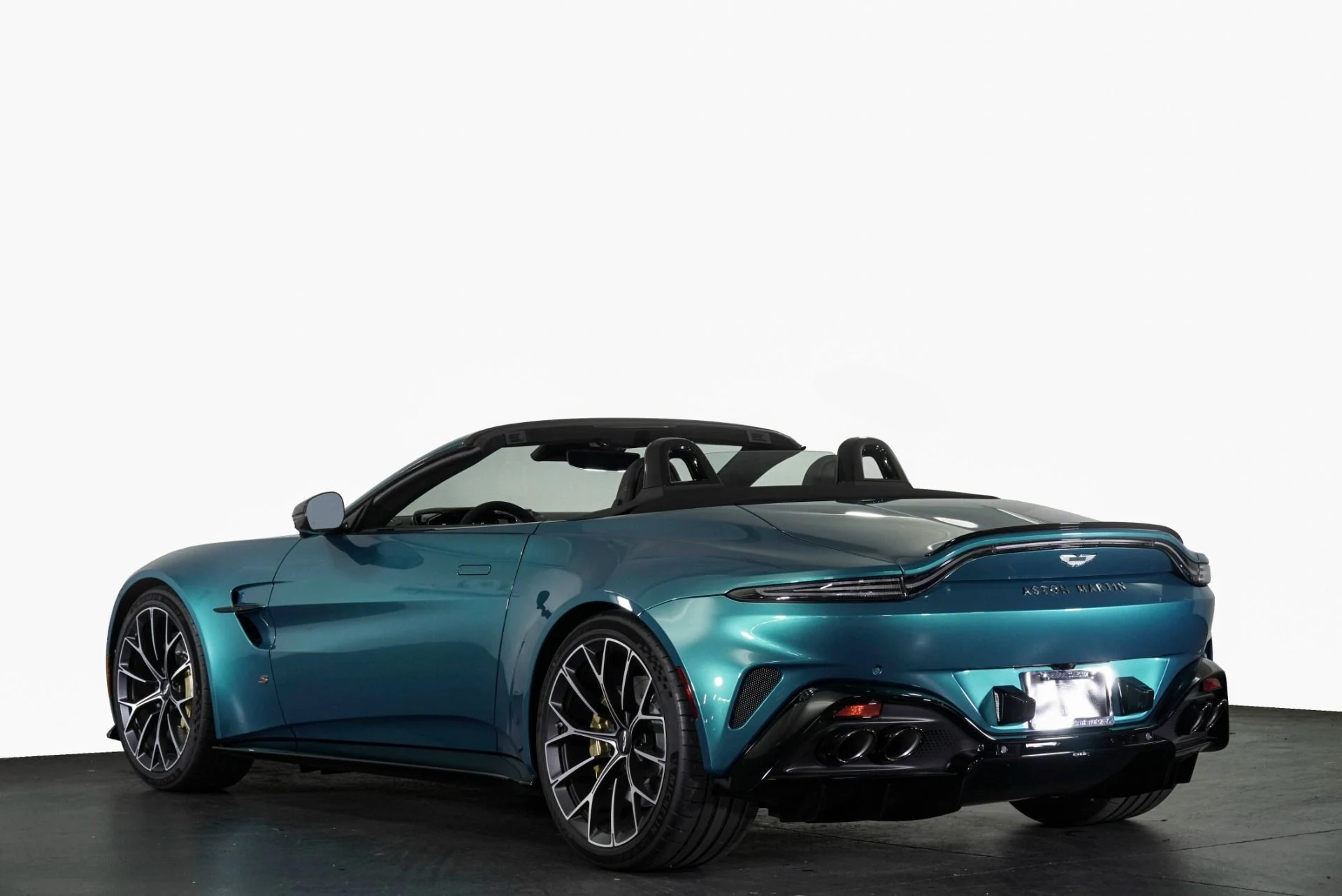 mph001_328775171_New_2026_Aston_Martin_Vantage_S_1768453655_040ea2198b