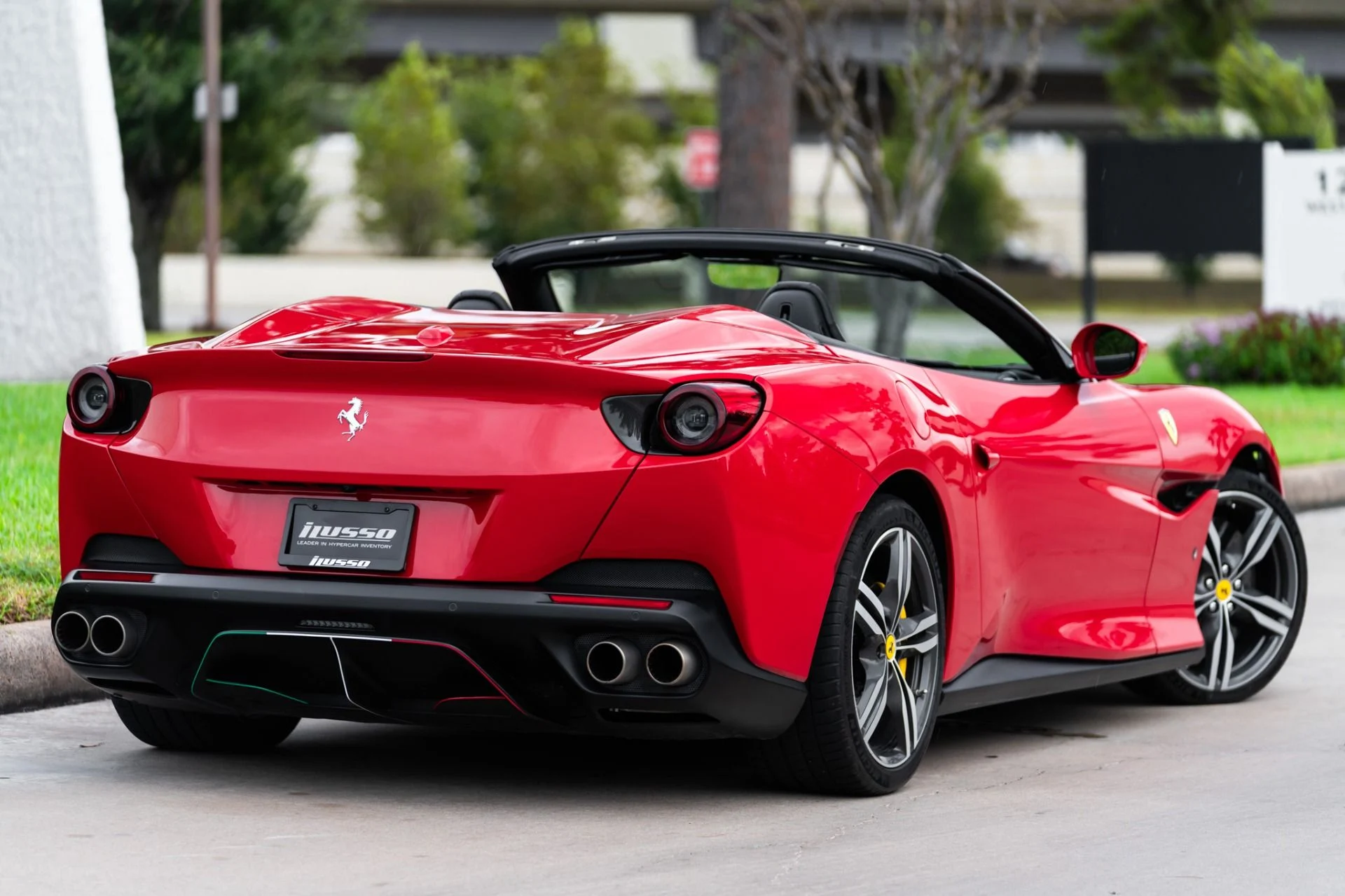 mph001_3289220187_Used_2019_Ferrari_Portofino_1764010588_2e345ec79b