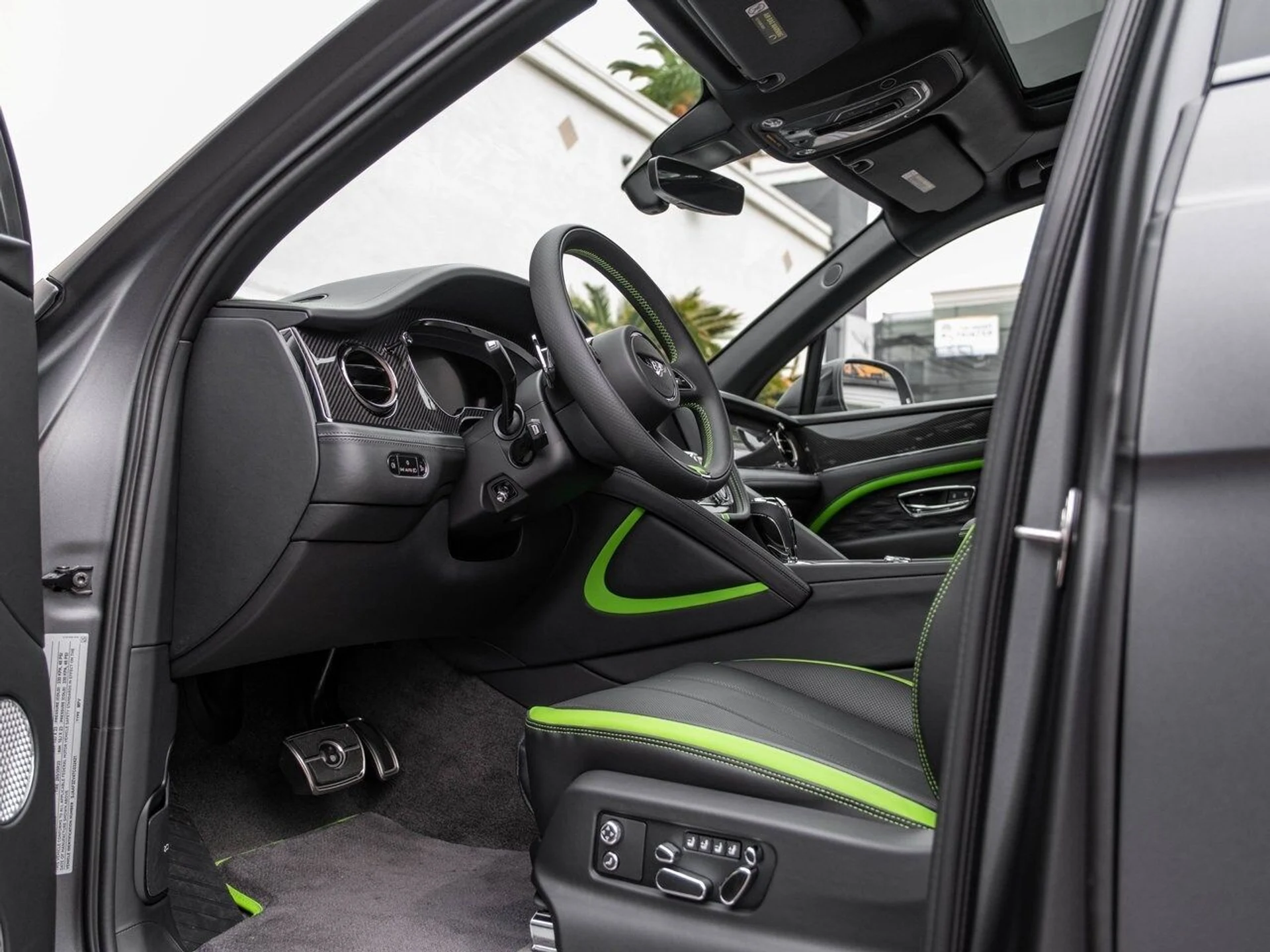 mph001_3295438429_7b93630ff7cf1011ef61ce2f4bbf5a3ax_0c03d5982f