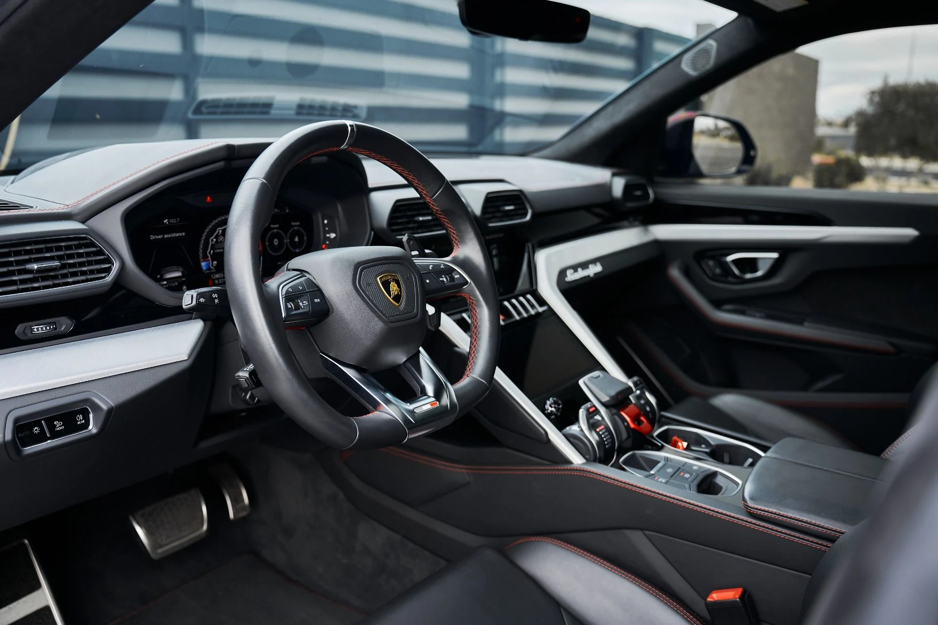 mph001_3309285959_Used_2021_Lamborghini_Urus_1763157022_98604e0b34