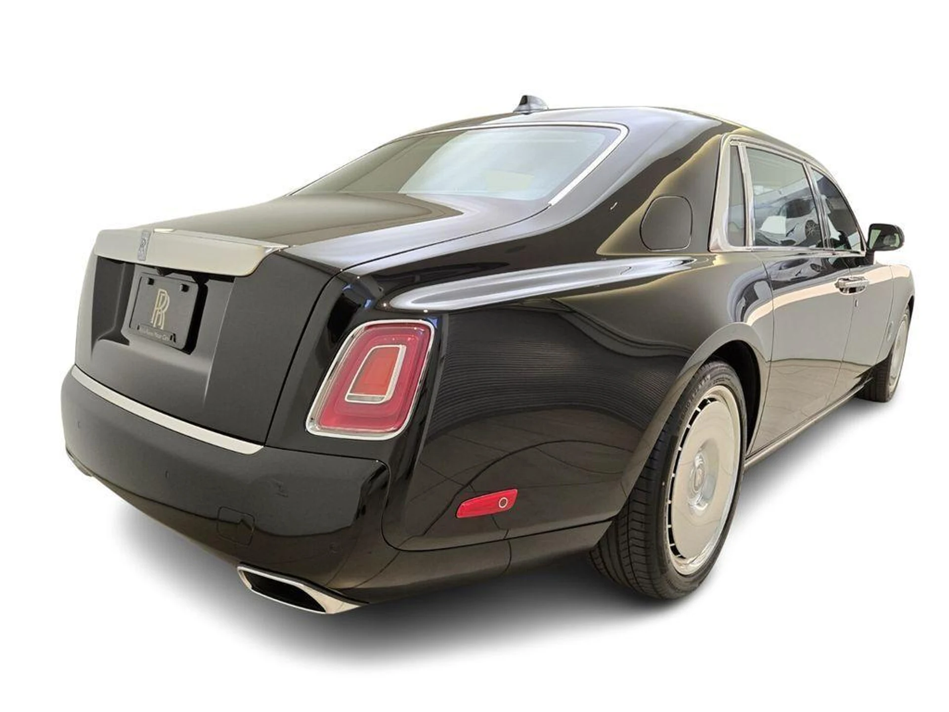 mph001_3322520744_New_2026_Rolls_Royce_Phantom_1776489486_2bd942dc57