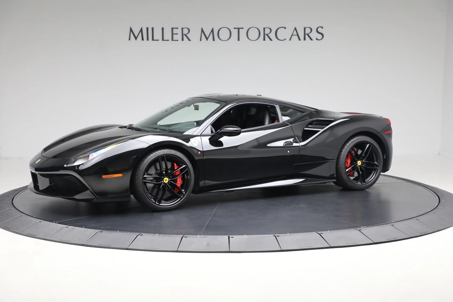 mph001_3326029392_Used_2018_Ferrari_488_GTB_96d82484fd