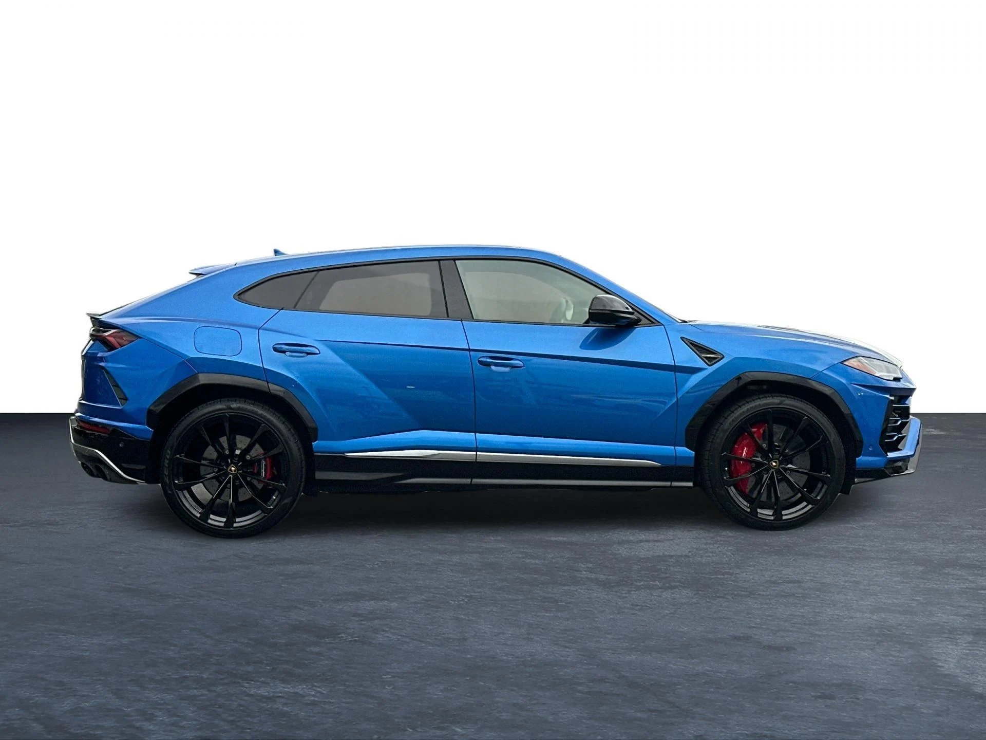 mph001_3335345826_Used_2019_Lamborghini_Urus_Selezione_CPO_1766588983_9bce9bdadc