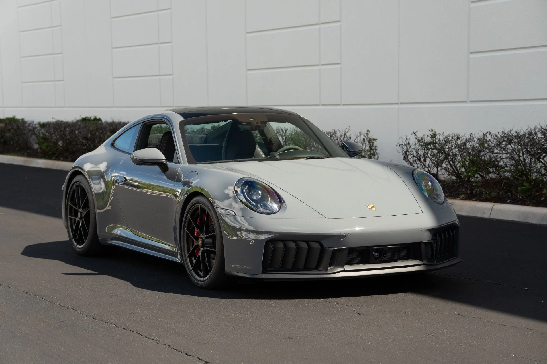 mph001_3339679640_Used_2025_Porsche_911_Carrera_4_GTS_1758912978_ff2af2b6db