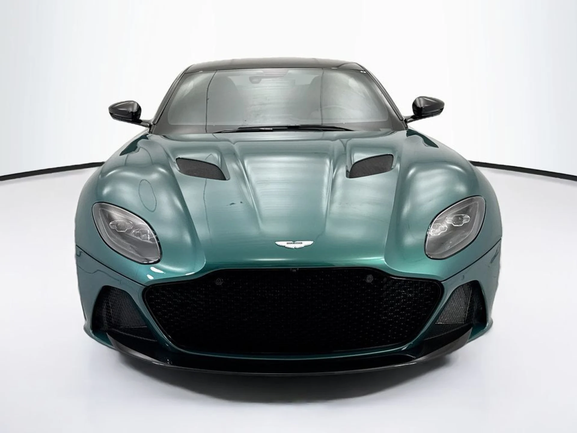 mph001_3346548522_used_2023_aston_martin_dbs_thisisaconsignmentcar_8119_23033488_2_1024_25331f5435