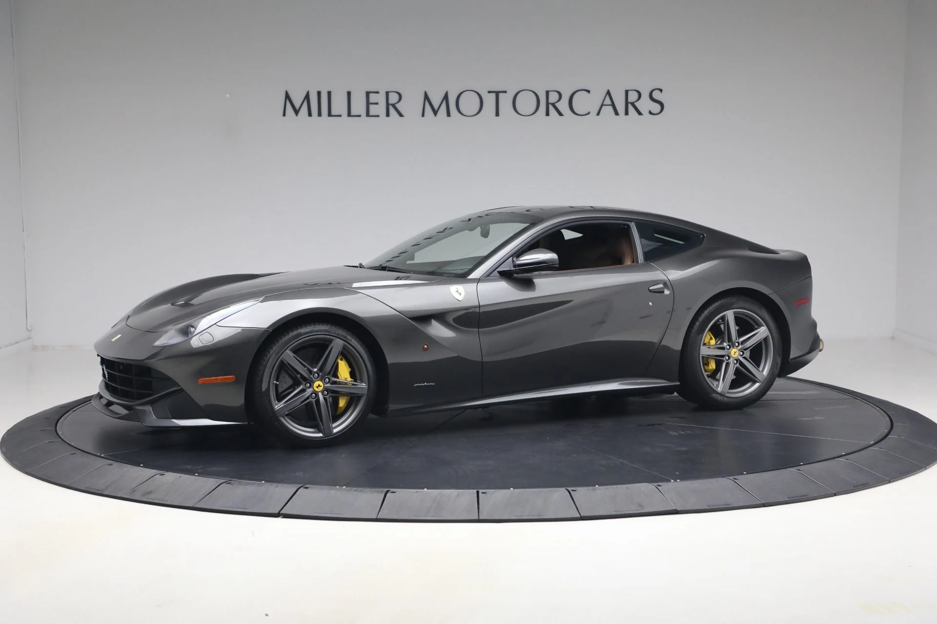 mph001_3347277778_Used_2014_Ferrari_F12berlinetta_1784557608_75c8f46d9c