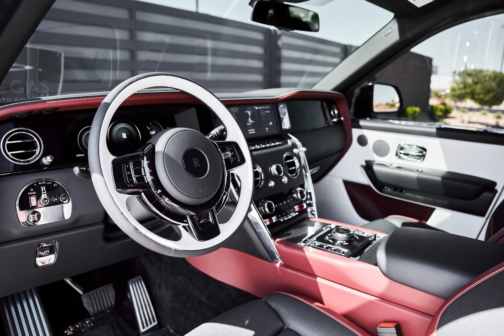 mph001_3350919897_Used_2026_Rolls_Royce_Cullinan_1774544447_f3d0e4af91