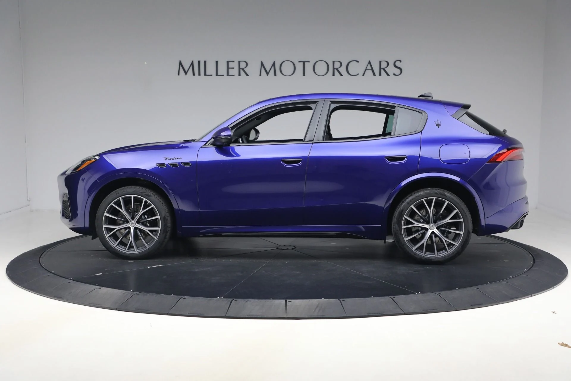 mph001_3363014895_New_2026_Maserati_Grecale_Modena_V6_1775583456_b4f9a45531