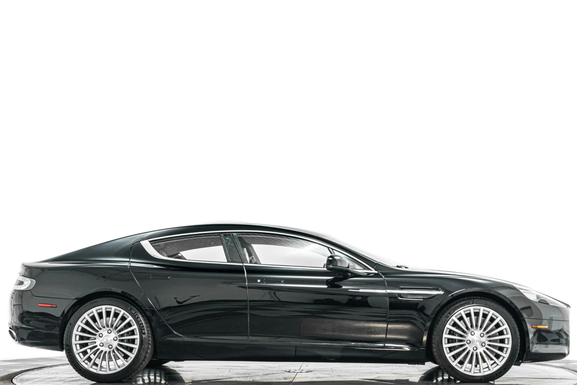 mph001_3367348497_Used_2012_Aston_Martin_Rapide_V12_power_High_Contrast_Color_Combination_1781621426_c72ad18d74