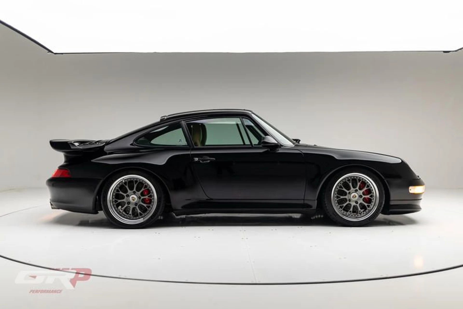 mph001_3378990174_08657_AB_0_B579_4_B9_D_8_D10_1_E93_C79_E43_DC_10431ea7f0