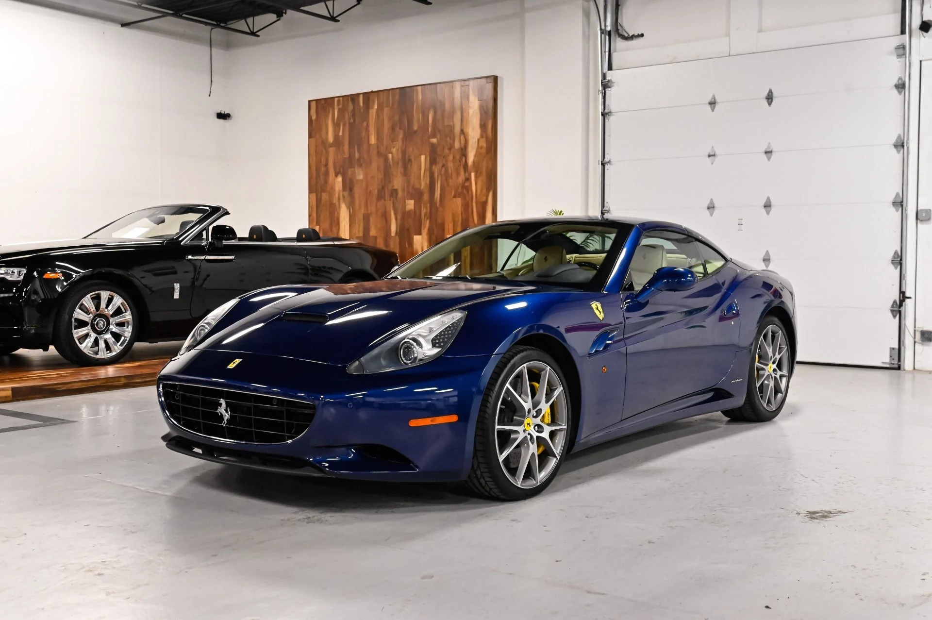 mph001_3380437486_Used_2014_Ferrari_California_1793284989_d3e59c6225