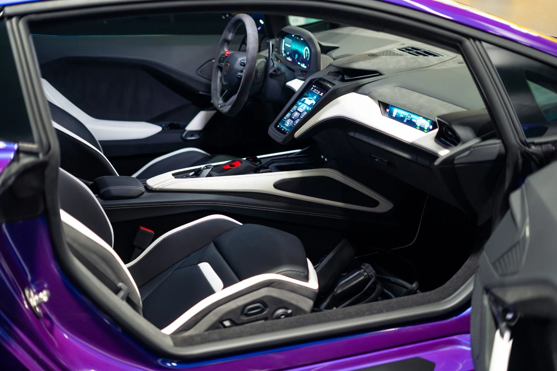 mph001_3381030785_Used_2026_Lamborghini_Temerario_Viola_Mithras_Ad_Personam_1783615399_d469c44d97
