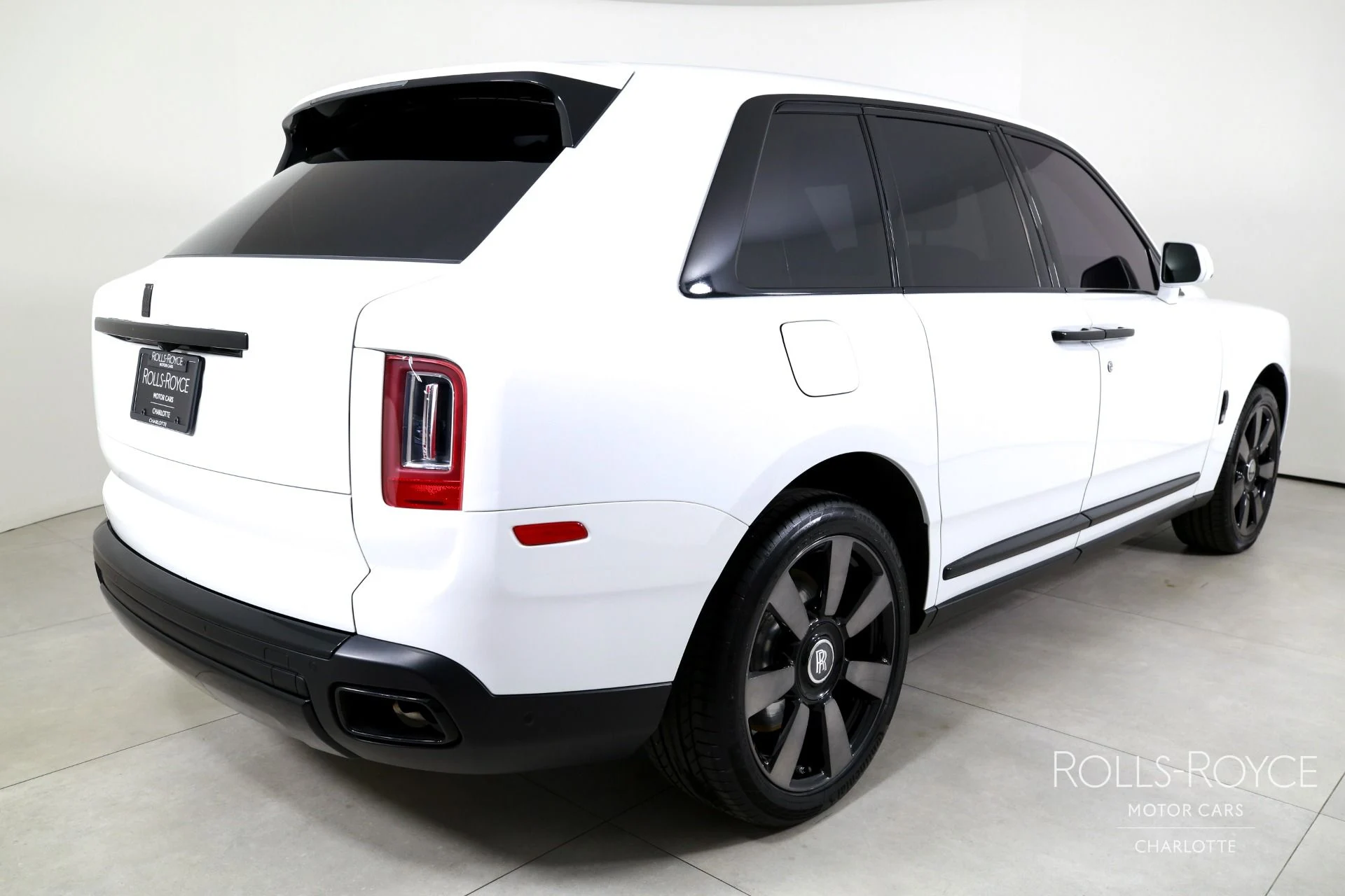 mph001_3382386318_Used_2022_Rolls_Royce_Cullinan_1773253709_097eb0c05a