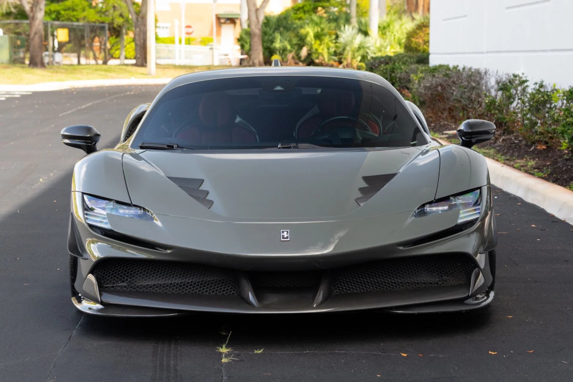 mph001_3386000996_Used_2022_Ferrari_SF_90_Stradale_1772648801_efea5007e6