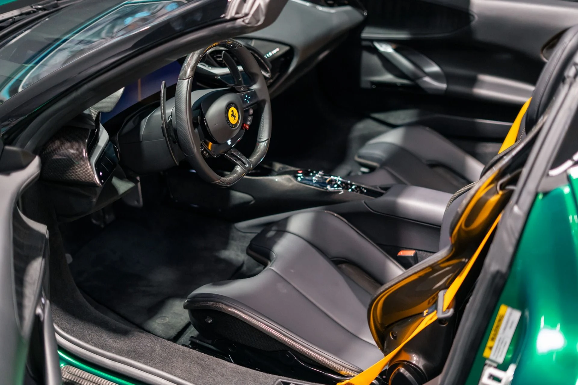 mph001_3392450792_Used_2024_Ferrari_SF_90_Spider_Extra_Campionario_Green_Jewel_711842_MSRP_1784911188_0e96265036