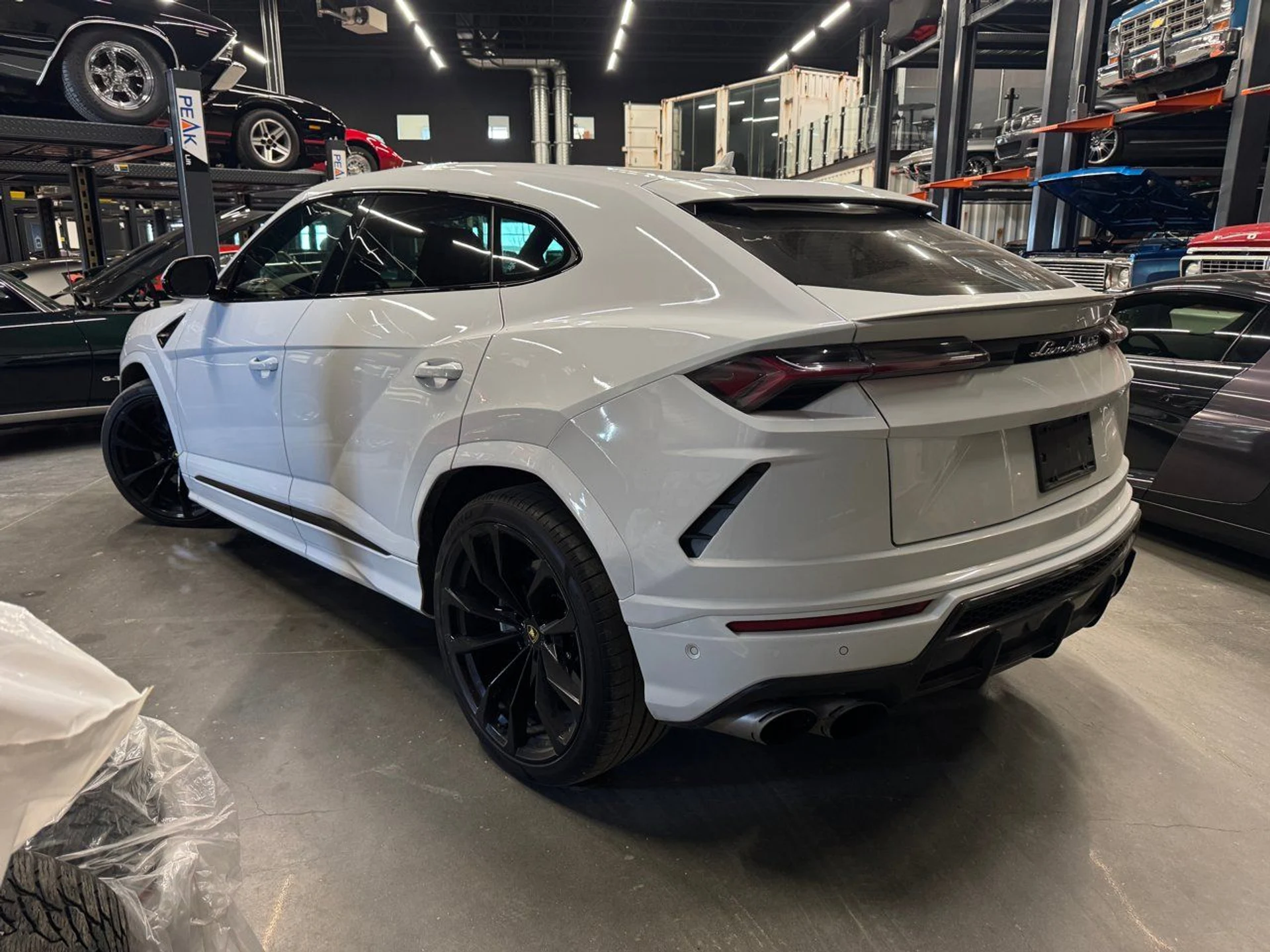 mph001_3394727555_lamborghini_urus_2021_86ec70ae03