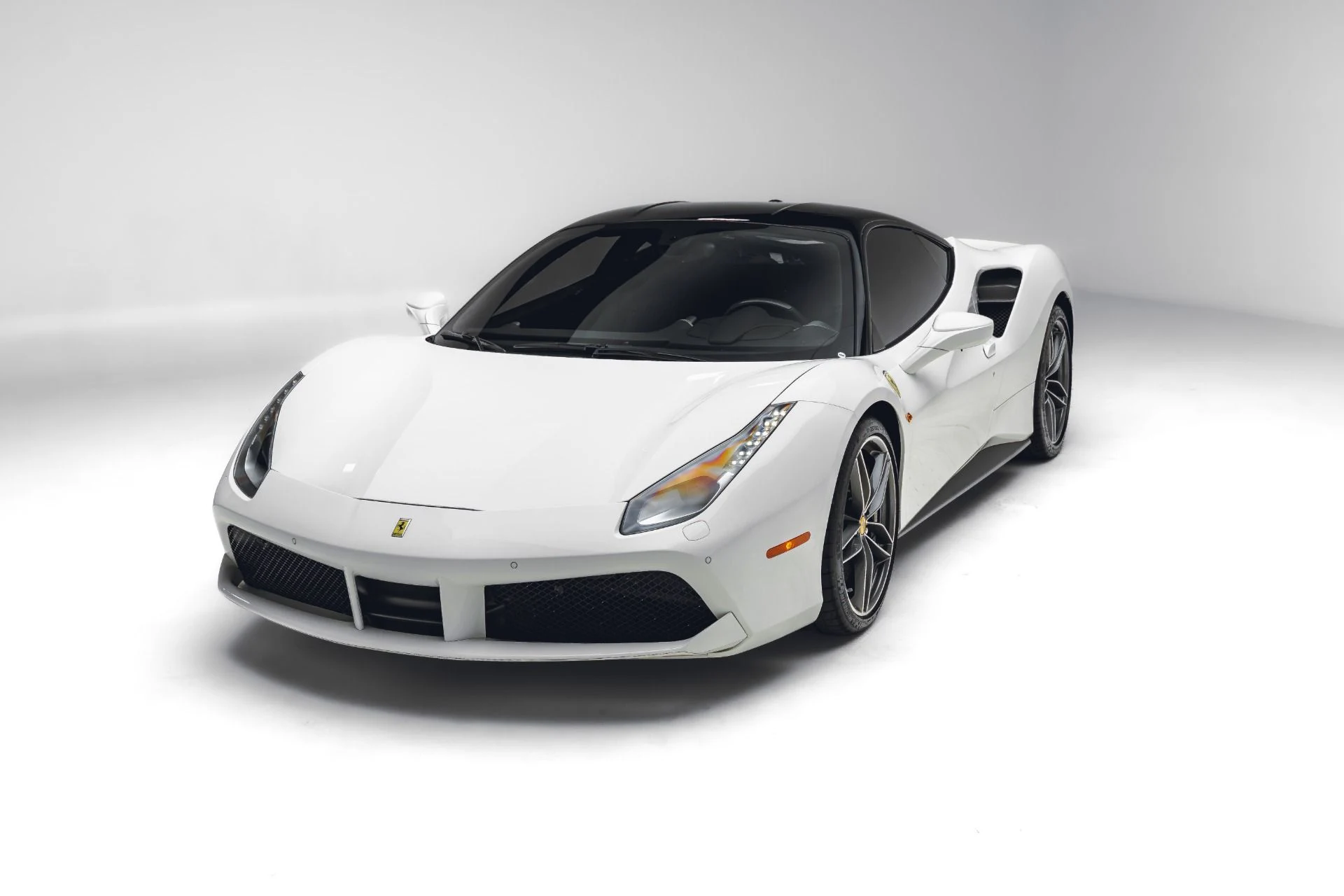 mph001_3404738705_Used_2018_Ferrari_488_GTB_1781823439_d84b6e3402