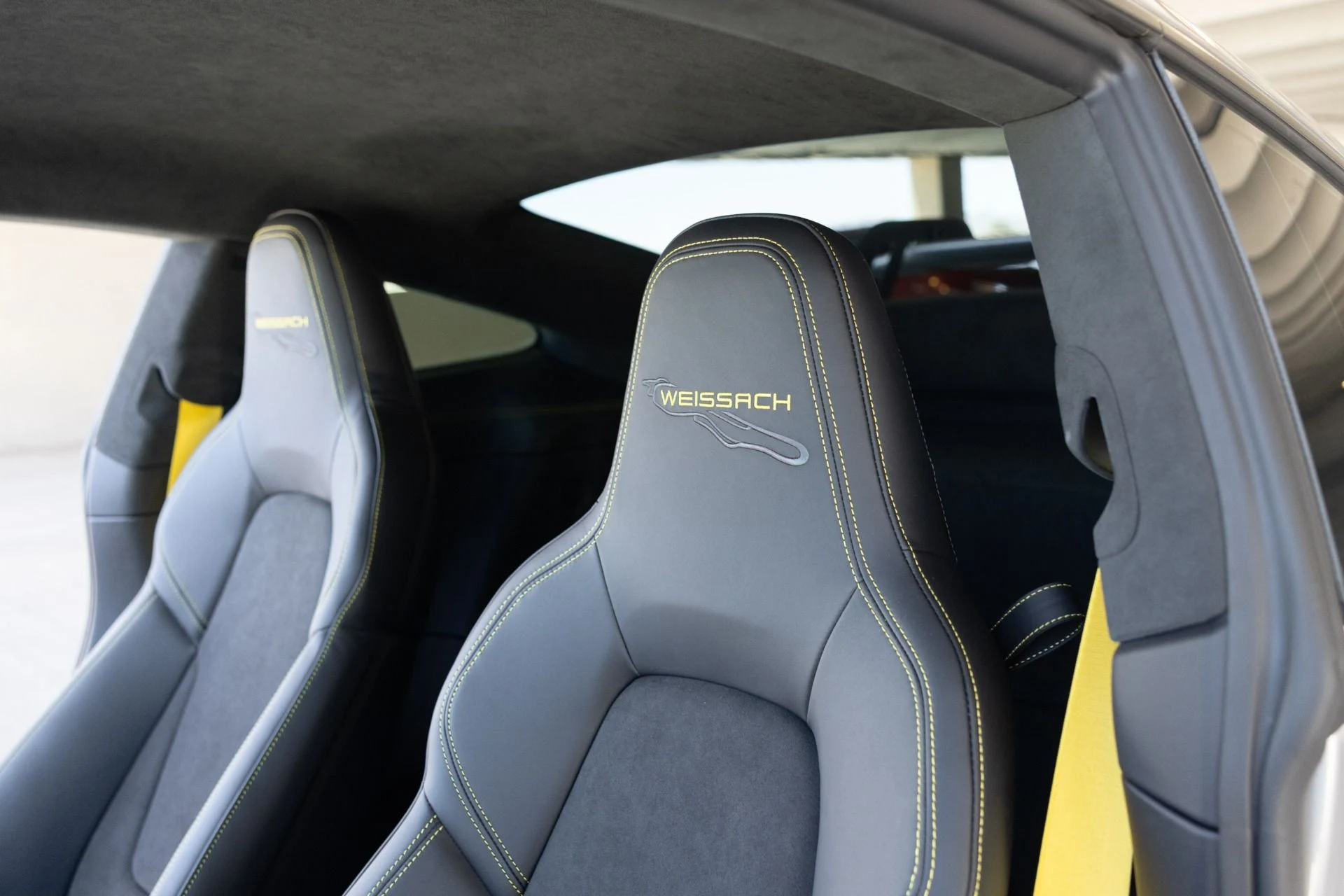 mph001_3411208925_Used_2026_Porsche_911_GT_3_1782857312_7823995ac4