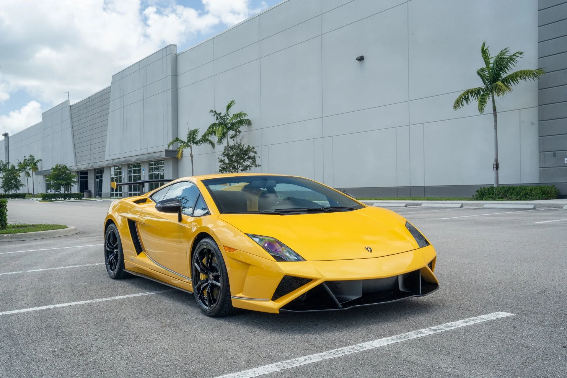 mph001_341313790_Used_2014_Lamborghini_Gallardo_LP_570_4_Squadra_Corse_1755030125_cd3a57f702