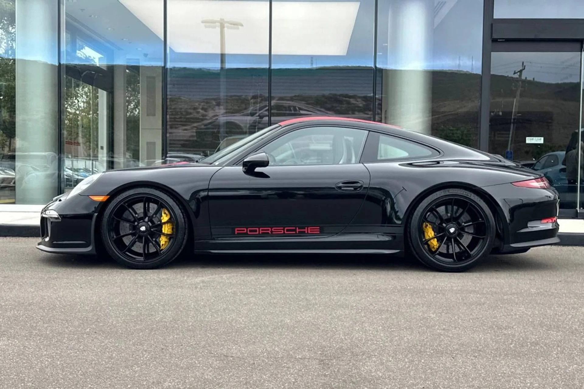 mph001_3414498764_1280_06a87087b6