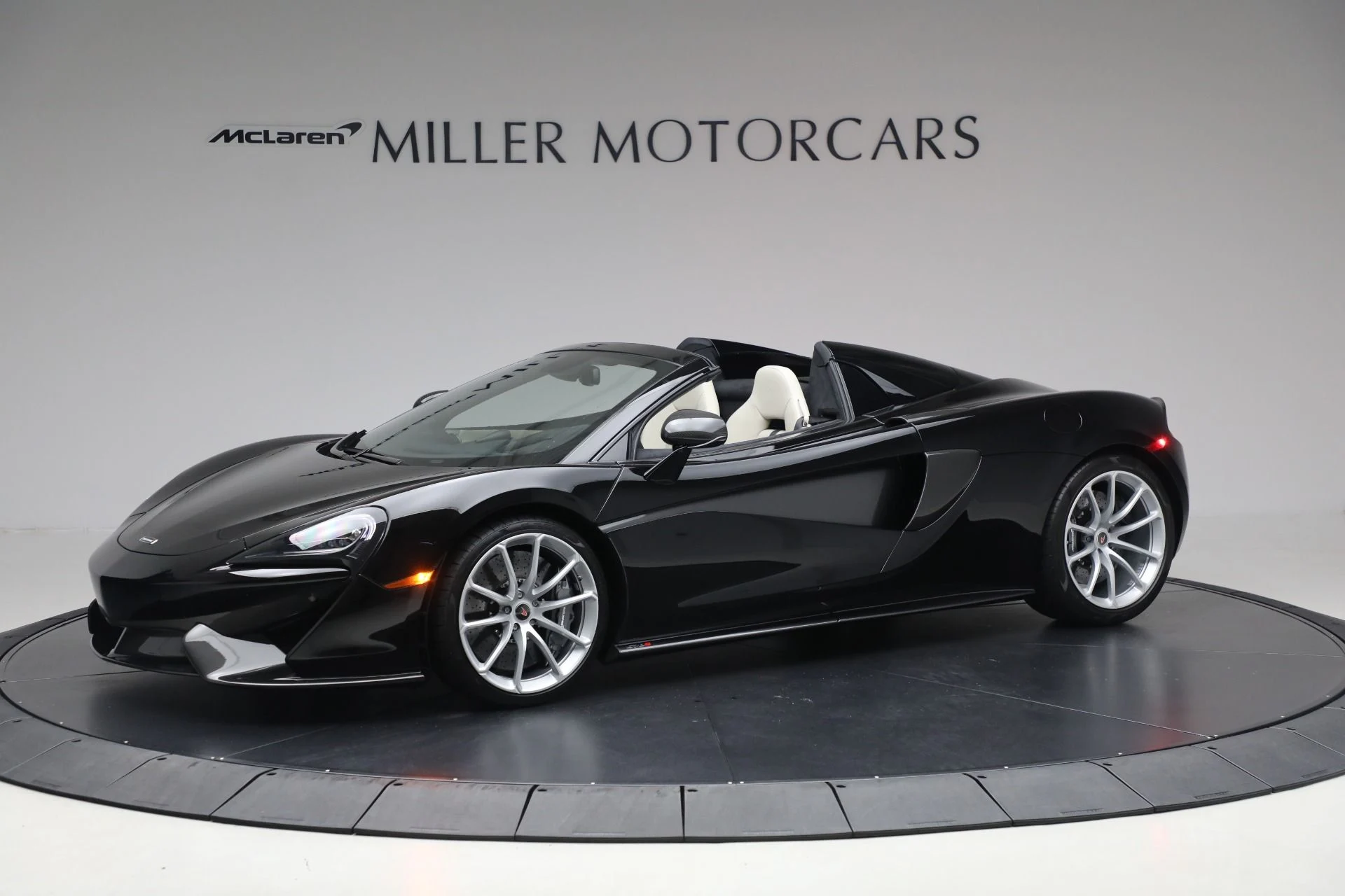 mph001_3416392453_Used_2018_Mc_Laren_570_S_Spider_82e721707e
