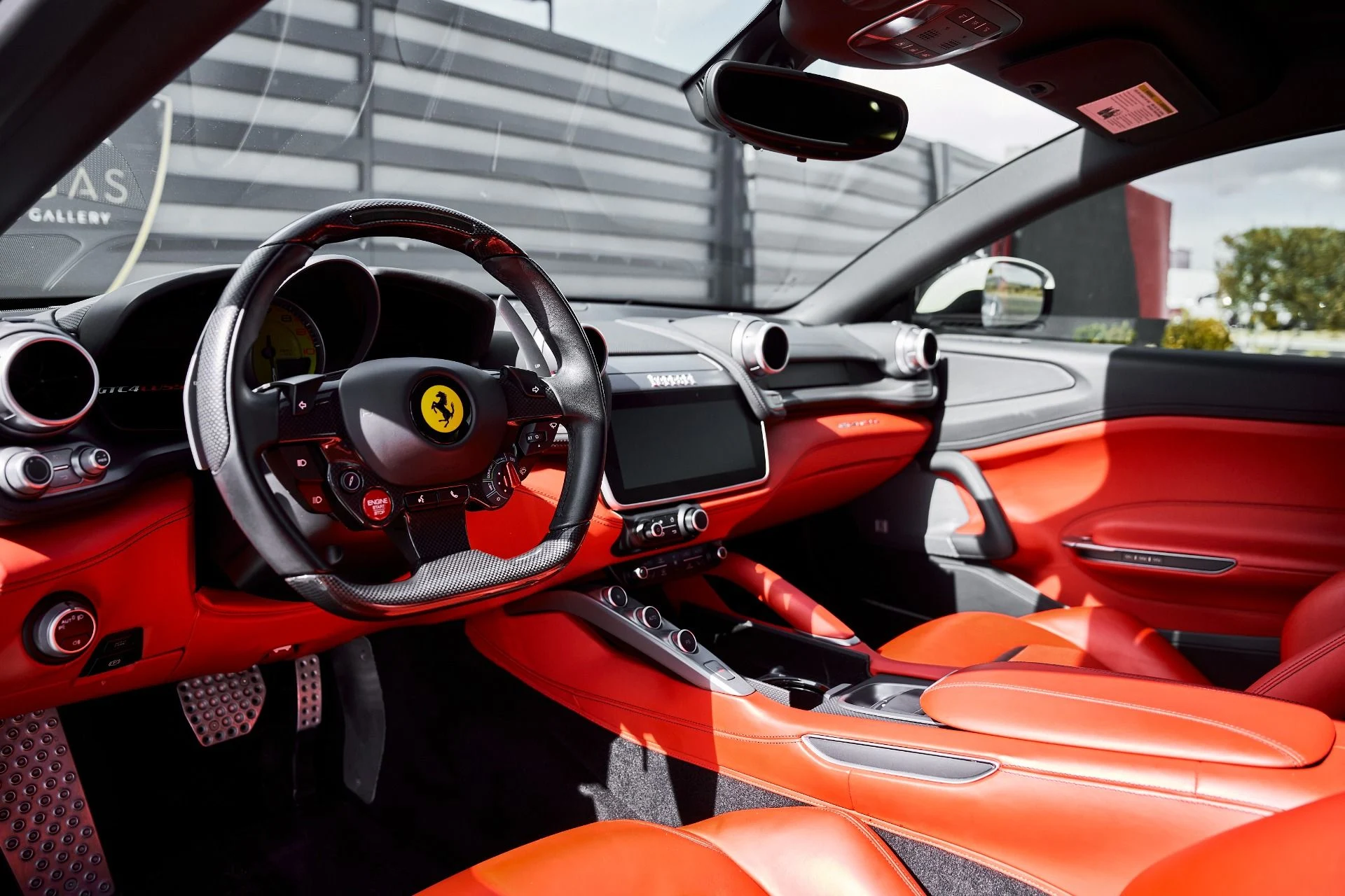 mph001_3420607031_Used_2019_Ferrari_GTC_4_Lusso_V12_1771467668_4a16bc4225
