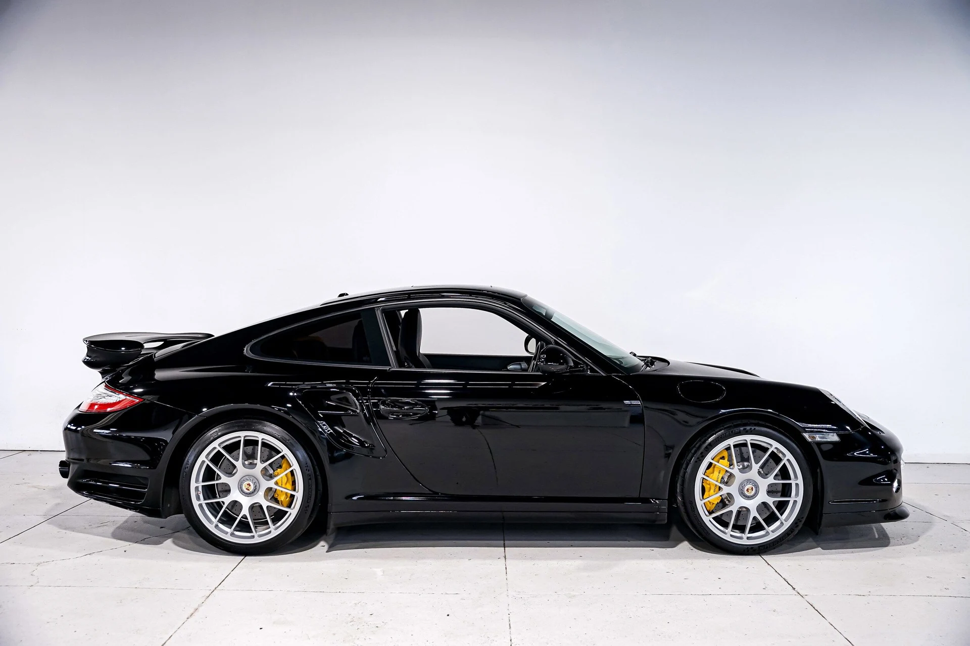 mph001_3438244150_88a6f1083e5e79d5df2063aaddc30311x_65a71d1e09