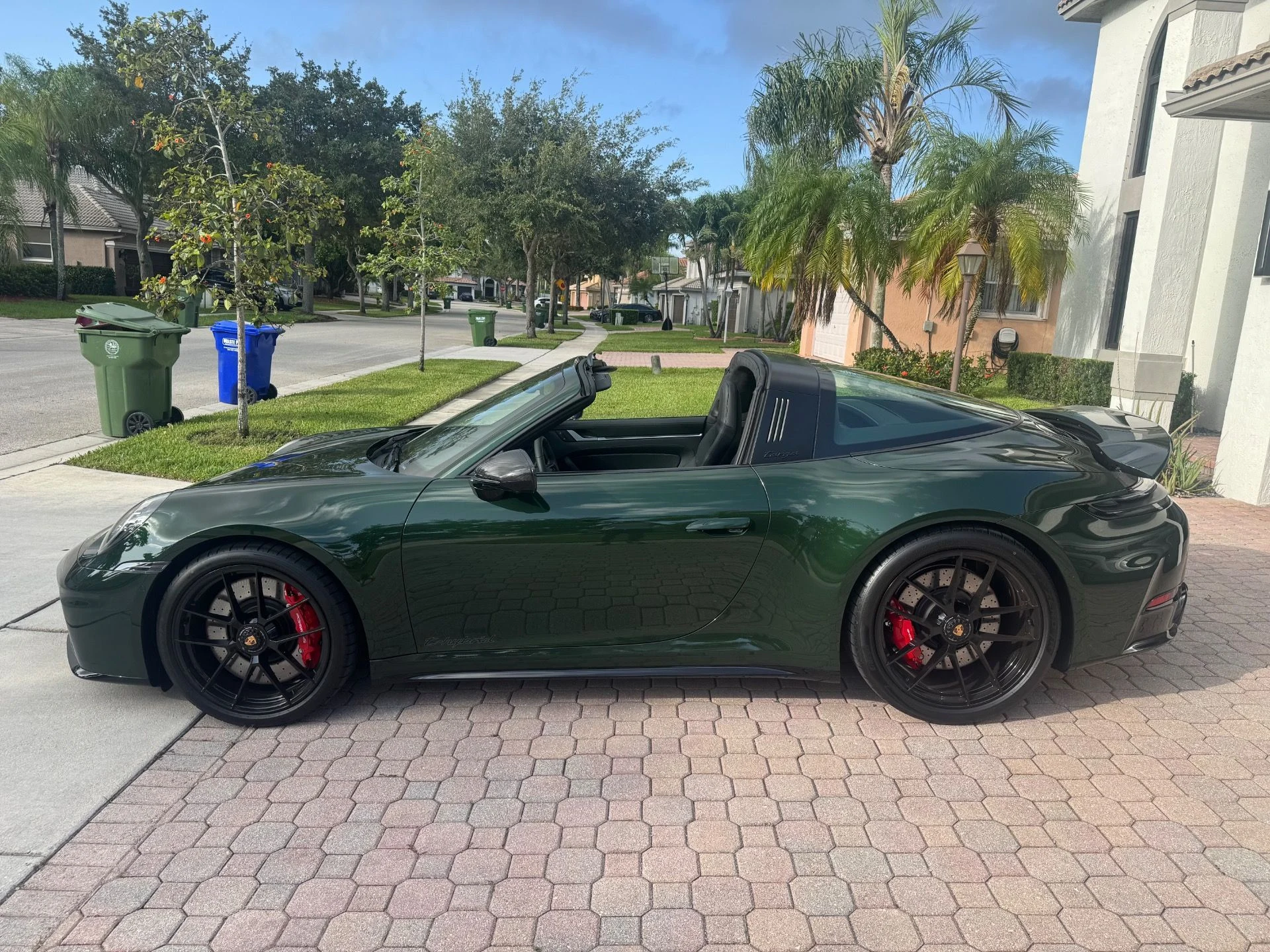 mph001_3441207612_Used_2026_Porsche_911_Targa_4_GTS_1790177687_4d27221d9b