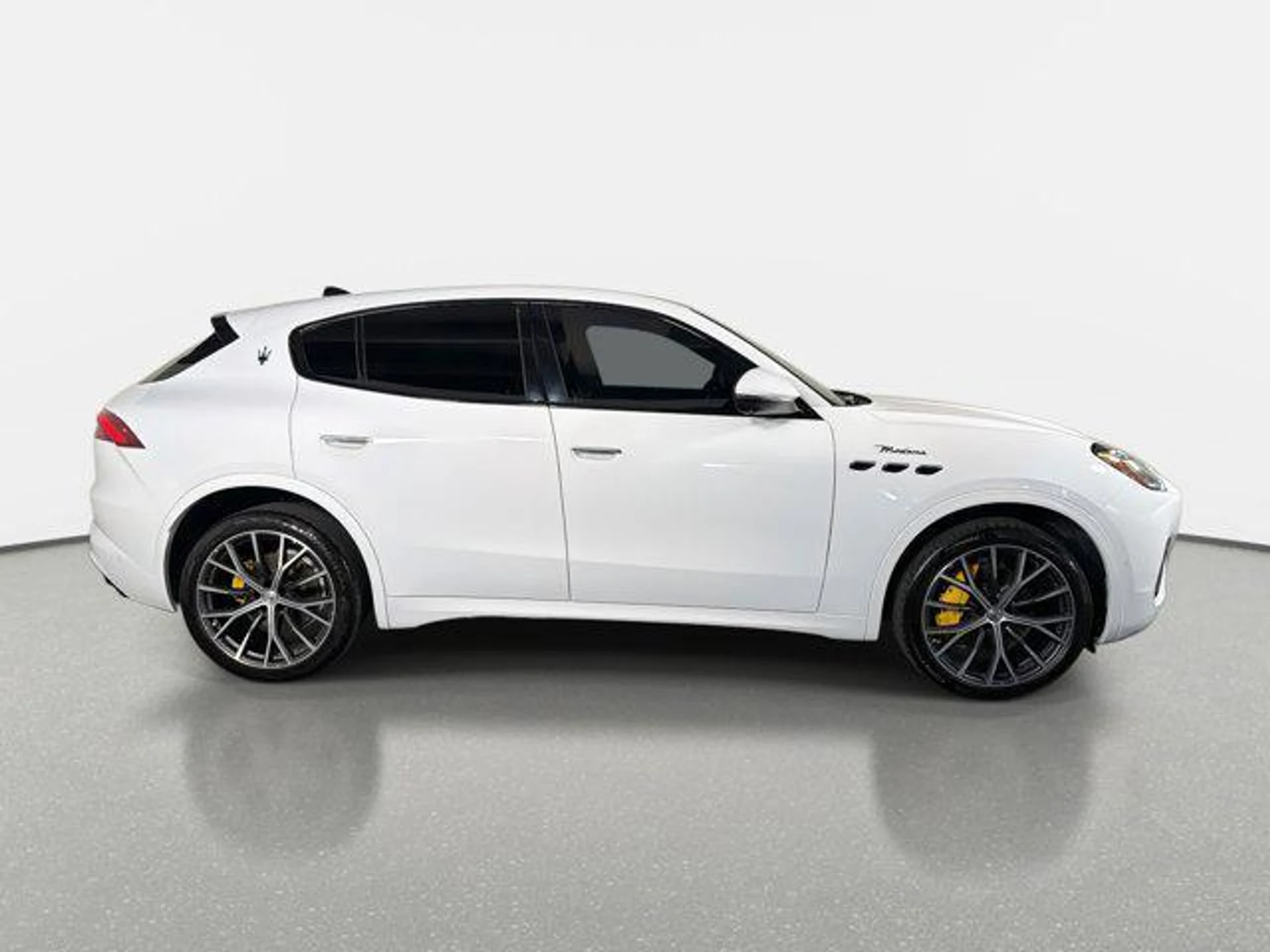 mph001_344496040_a35b2_L4v_QP_Bl4_QXOLYJ_Kg_Lbzwc_Q_5b336cd239