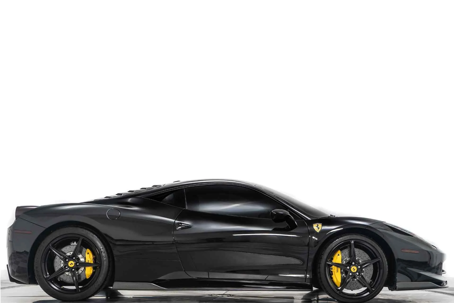 mph001_3455692298_Used_2012_Ferrari_458_Italia_1756149705_282ff041e7