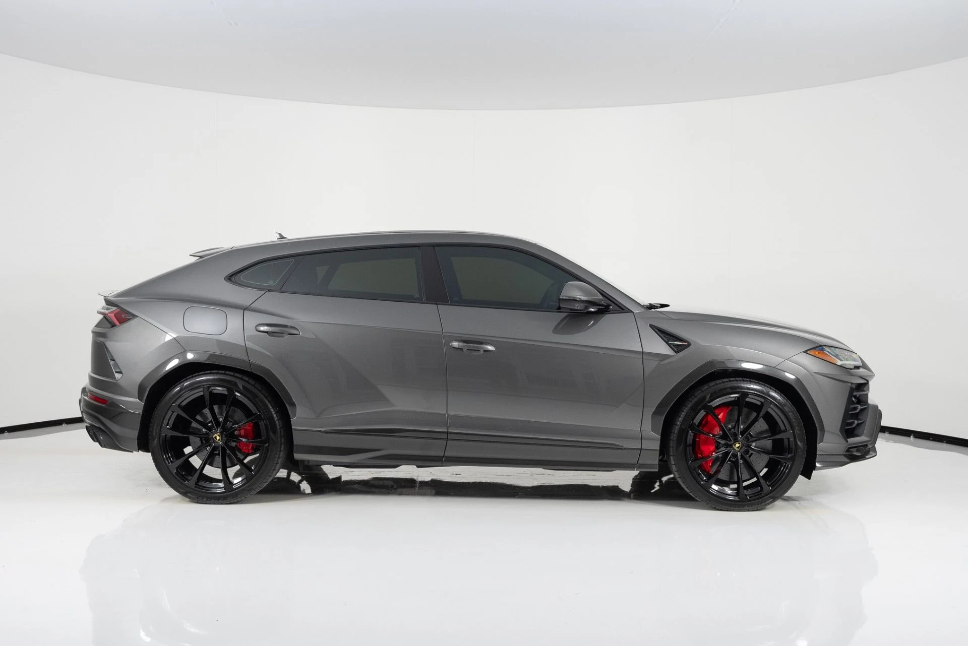 mph001_3467303042_Used_2021_Lamborghini_Urus_1780937712_2a6787edb8