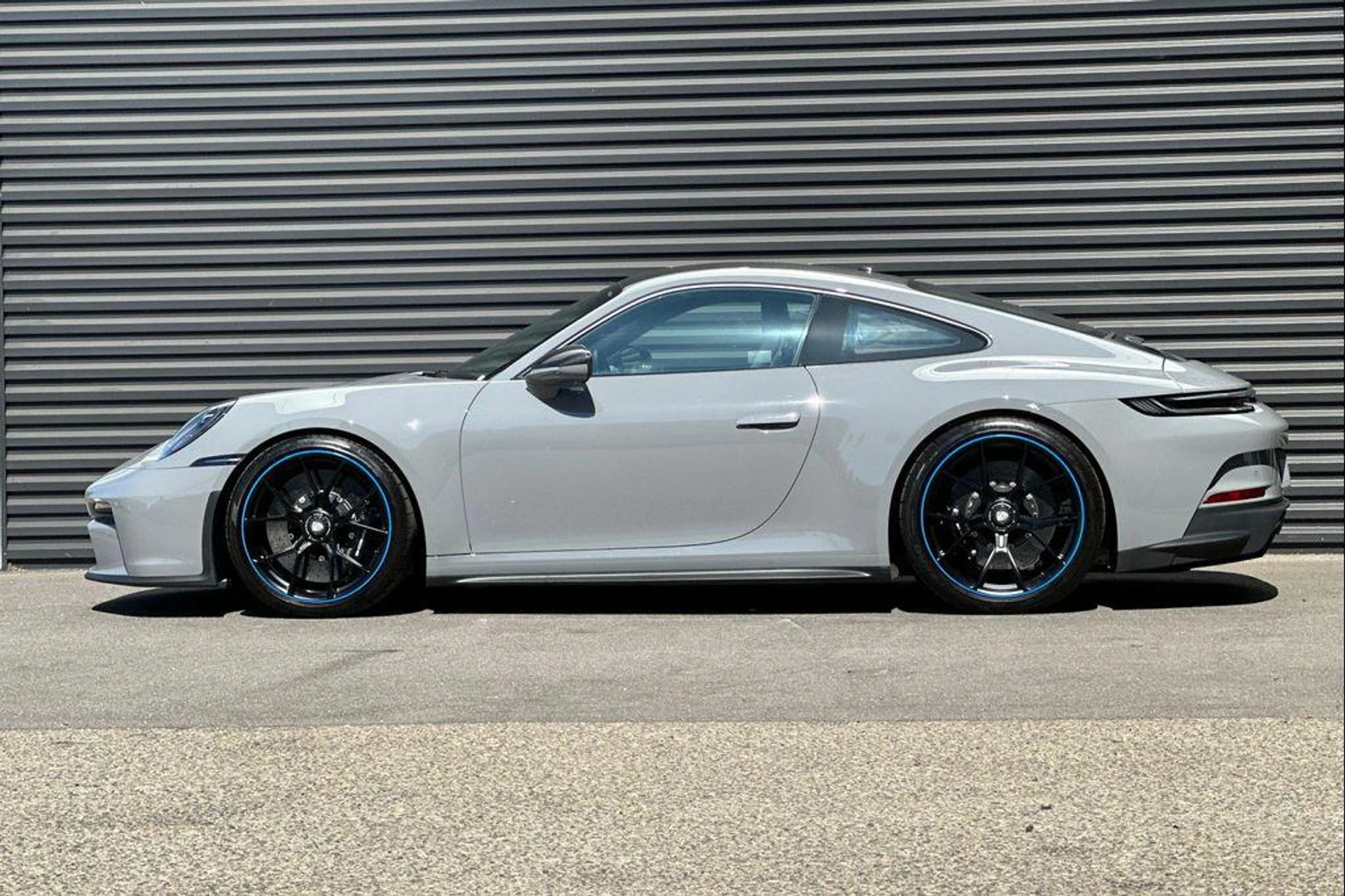 mph001_3470634110_4g_Idd_Br_Qzw_Q1y_OOQ_5m8_Nku3_E_27a754592f