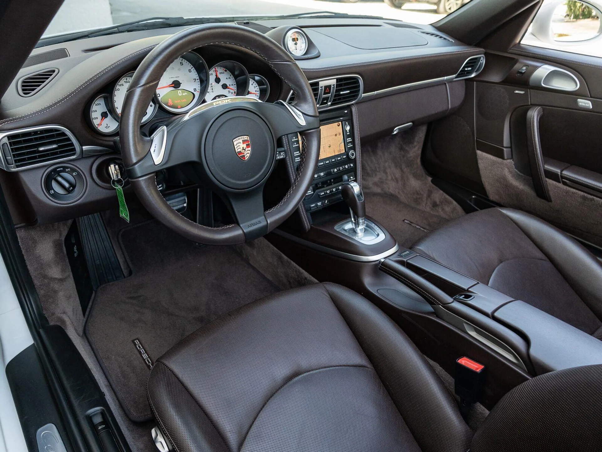mph001_3478635401_Used_2011_Porsche_911_Carrera_4_S_1787083380_4592e492ef