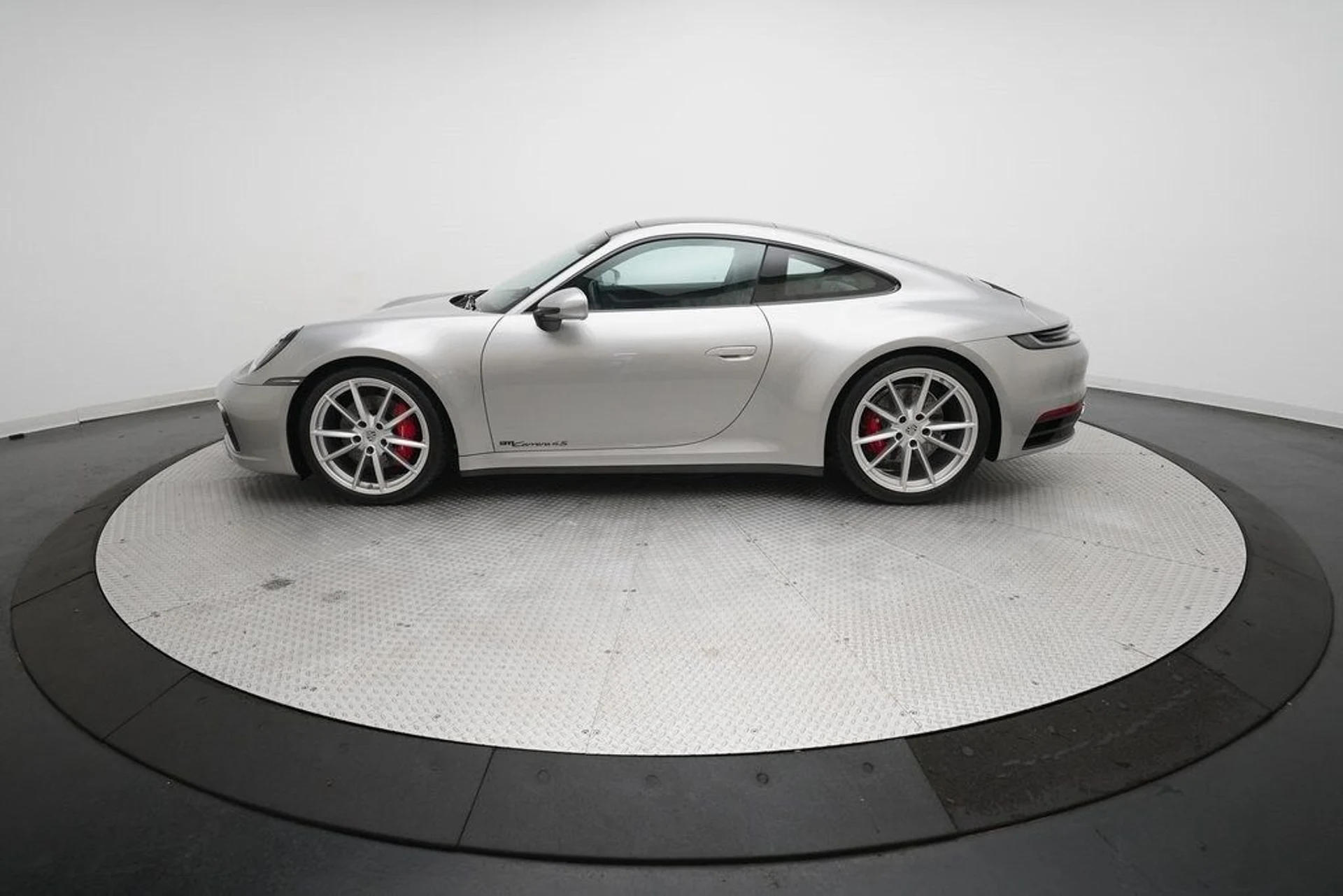 mph001_3484859790_5acfa197d5647278fe7228e85a23a941x_557863bf75