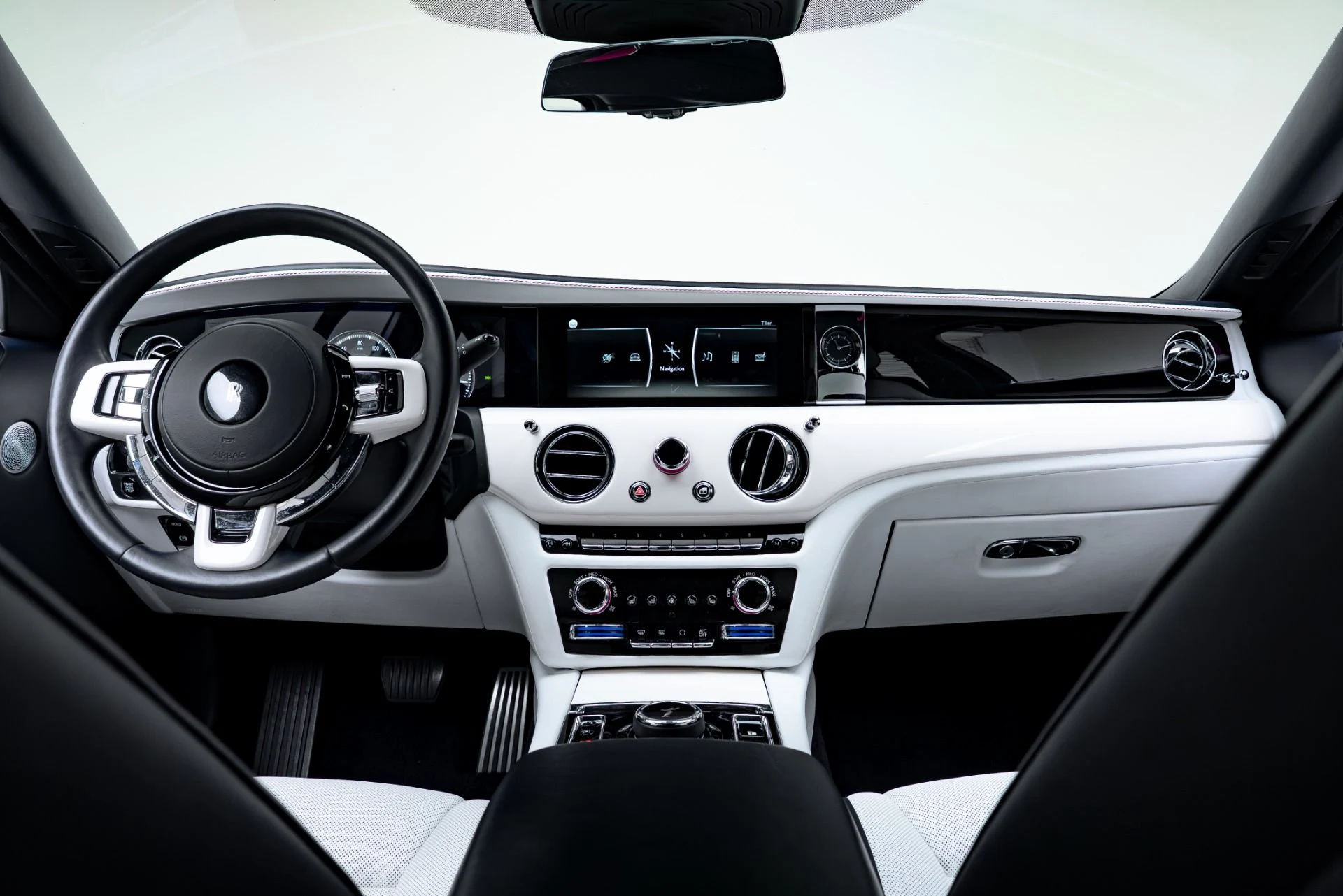 mph001_3496285400_Used_2021_Rolls_Royce_Ghost_1777047146_75f543d5aa