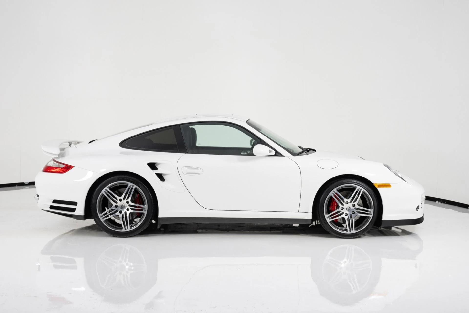 mph001_3500744423_Used_2008_Porsche_911_Turbo_1756141926_34733c5dfe