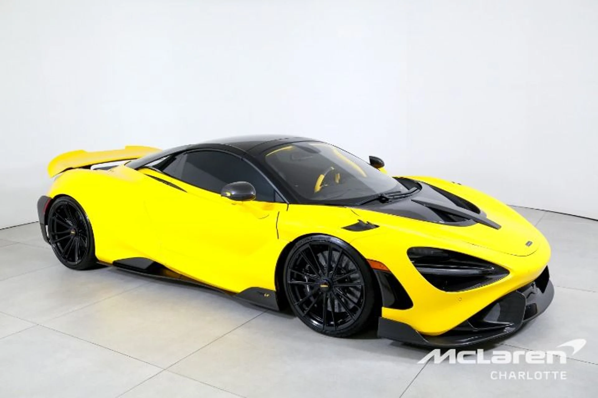 mph001_3541799457_Used_2022_Mc_Laren_765_LT_Spider_42fbc3c0b7