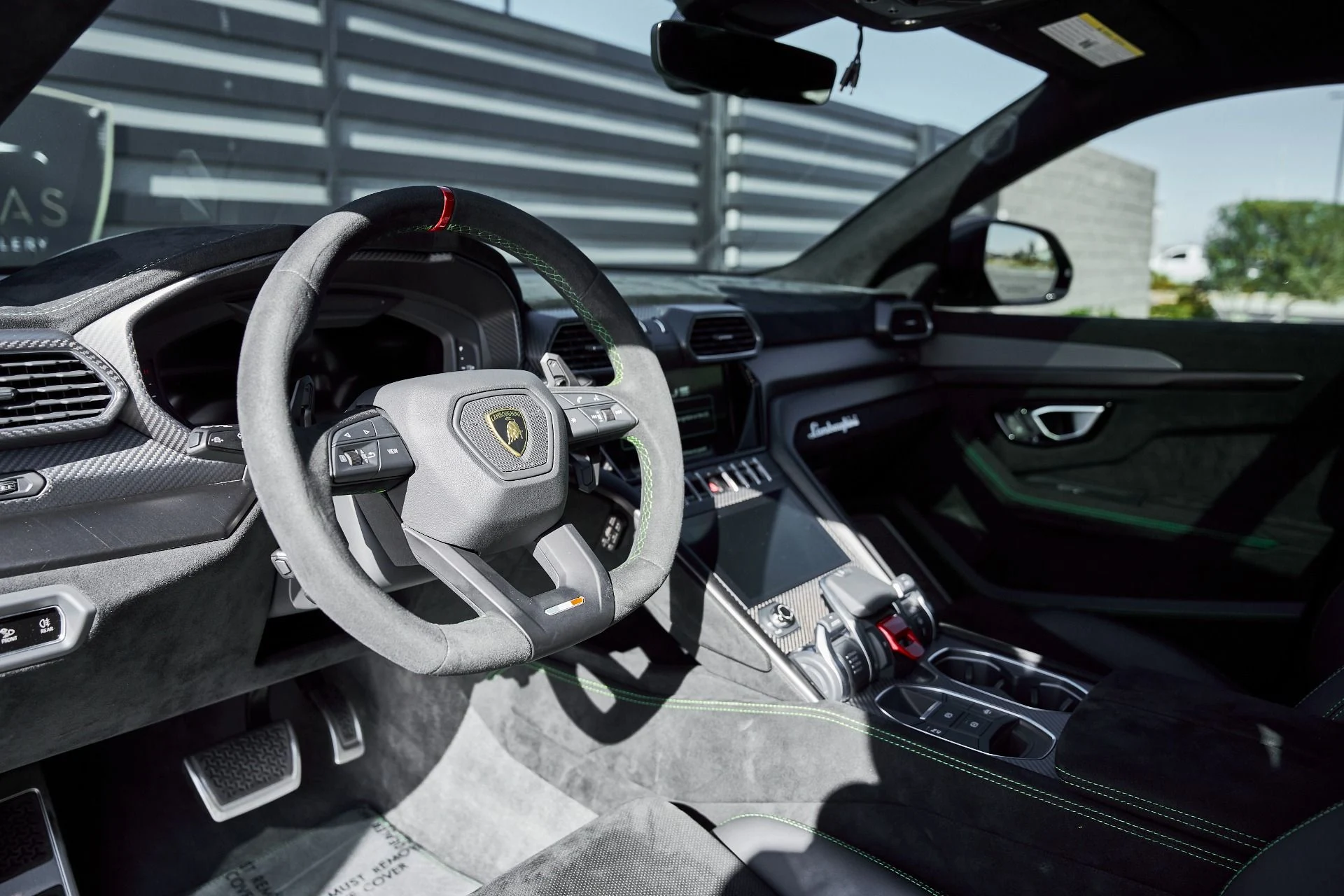 mph001_3547331732_Used_2024_Lamborghini_Urus_Performante_1770171809_6befa1d86c