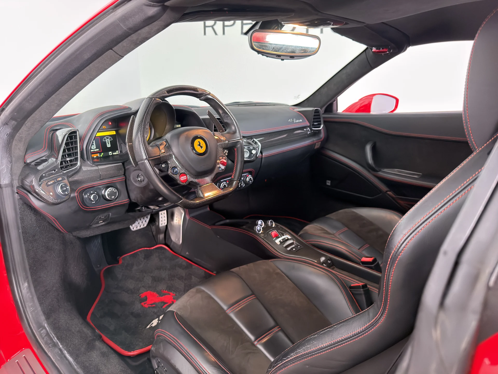 mph001_3551567907_CA_3768_interior_003_2976d1e929